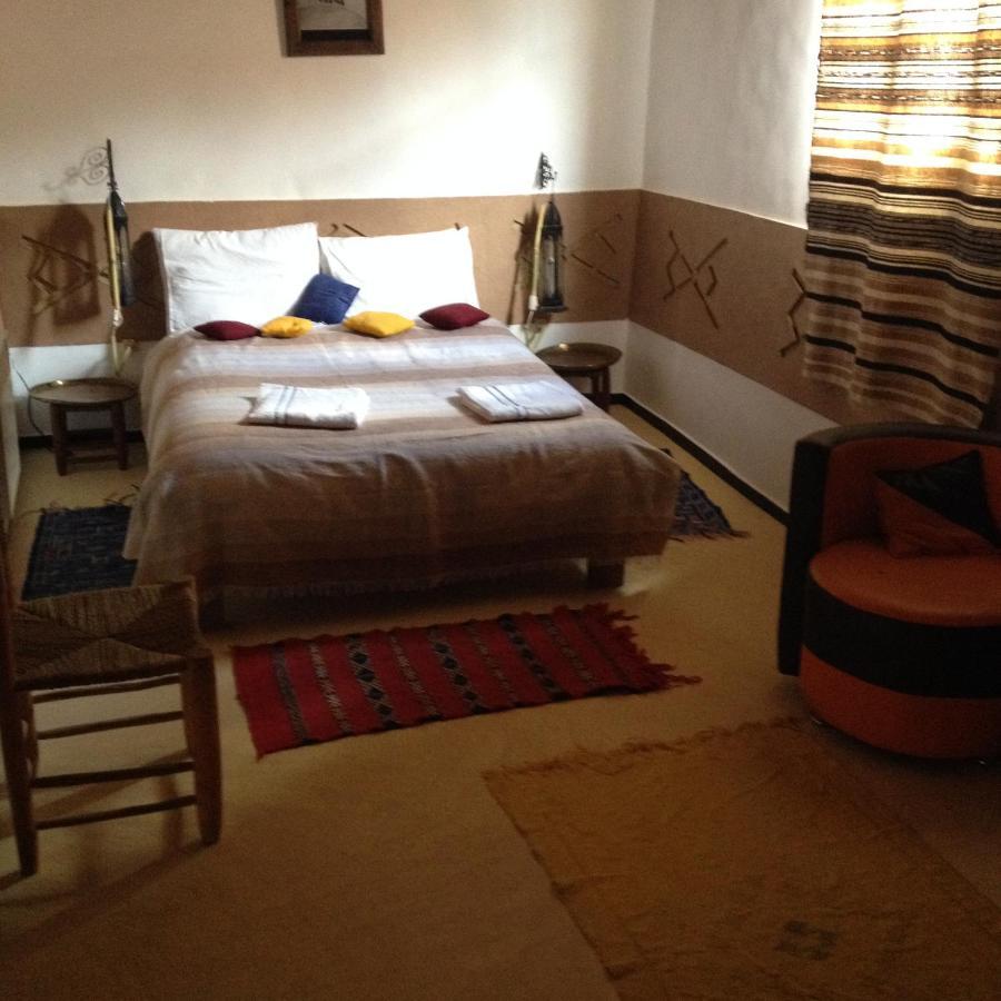 Riad Des Vieilles Charrues Boumalne Esterno foto